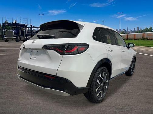 Platinum White Pearl 2027 Honda HR-V EX-L
