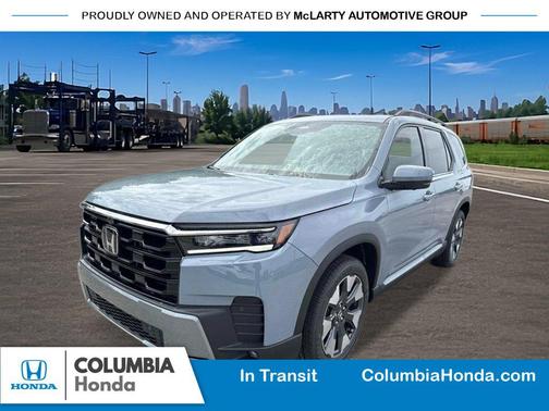 Sonic Gray Pearl 2026 Honda Pilot Touring 8-Passenger
