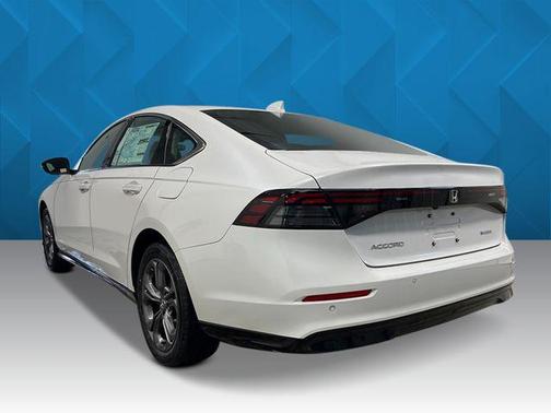 Platinum White Pearl 2026 Honda Accord Hybrid EX-L