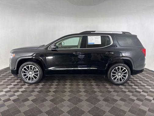 2022 GMC Acadia Denali