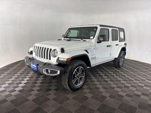 2023 Jeep Wrangler 4-Door Sahara 4x4