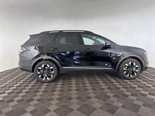 Ebony Black 2024 Kia Sportage X-Line