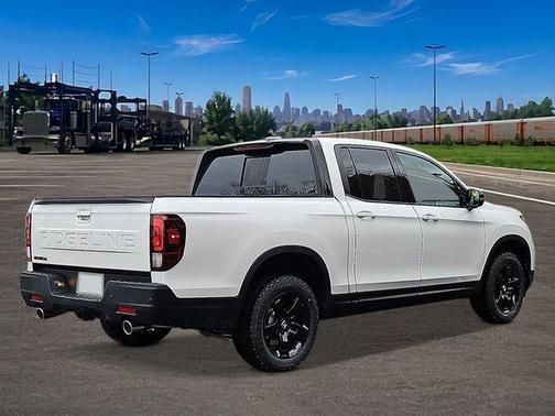 Platinum White Pearl 2026 Honda Ridgeline Black