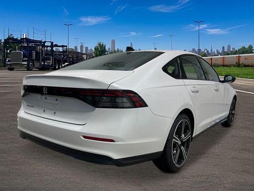 Platinum White Pearl 2026 Honda Accord SE