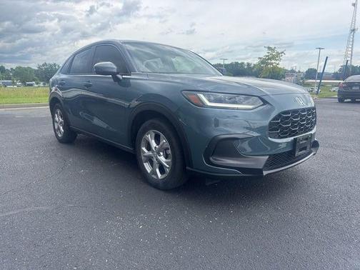 Pearl 2025 Honda HR-V LX
