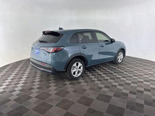 Pearl 2025 Honda HR-V LX
