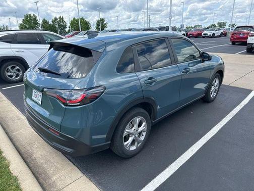 Pearl 2025 Honda HR-V LX