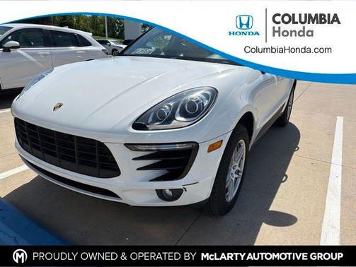 White 2018 Porsche Macan Macan
