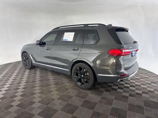 2022 BMW X7 xDrive40i