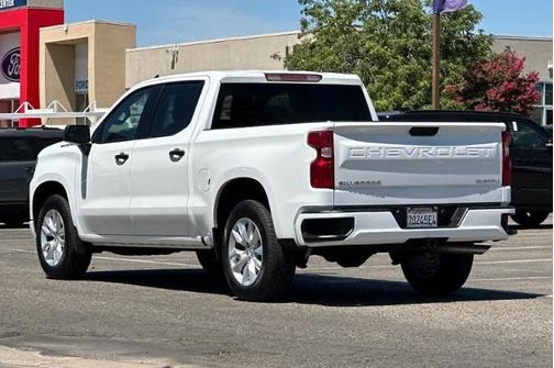 Summit White 2025 Chevrolet Silverado 1500 CUSTOM