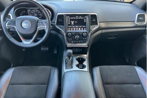2018 Jeep Grand Cherokee LAREDO