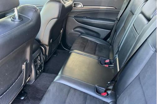 2018 Jeep Grand Cherokee LAREDO
