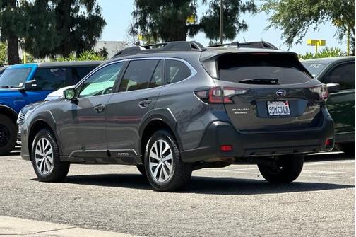 Magnetite Gray Metallic 2023 Subaru Outback PREMIUM