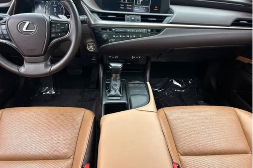 2019 Lexus ES 350 BASE