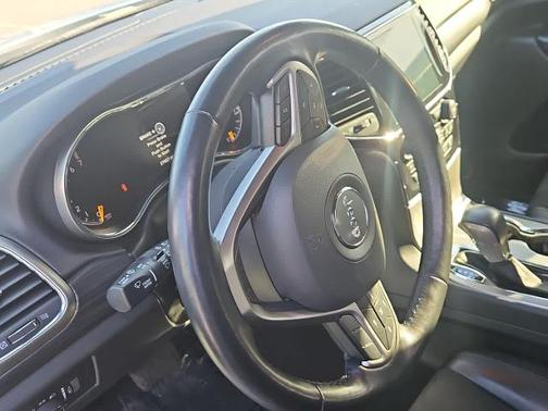 2021 Jeep Grand Cherokee LAREDO