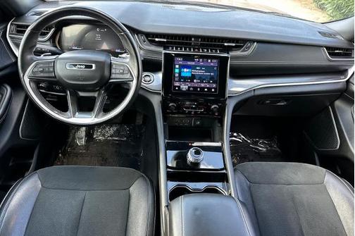 Velvet Red Pearlcoat 2021 Jeep Grand Cherokee LAREDO
