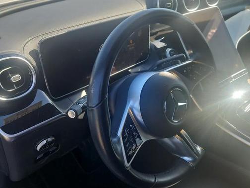 Polar White 2024 Mercedes-Benz GLC 300 BASE