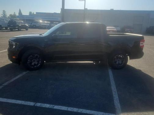 SHADOW BLACK 2025 Ford Maverick XLT