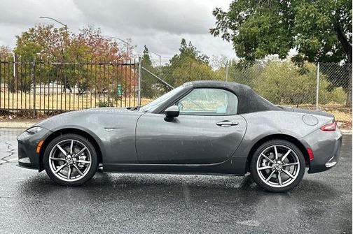 2022 Mazda MX-5 Miata GRAND TOURING