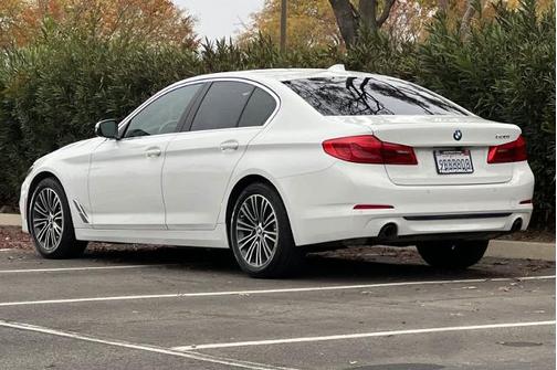 2019 BMW 530 530I