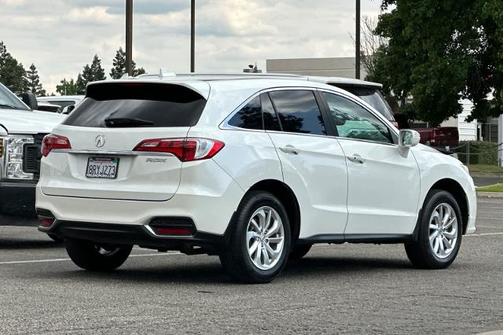 White 2017 Acura RDX ACURAWATCH PLUS