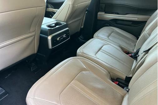 DARK MATTER PC 2024 Ford Expedition LIMITED