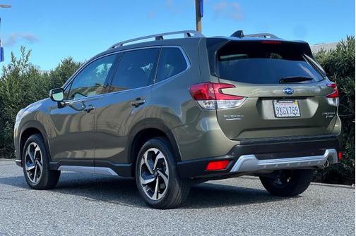 2024 Subaru Forester TOURING