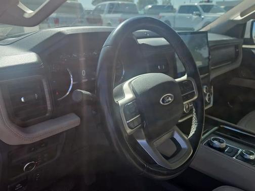 OXFORD WHITE 2023 Ford Expedition LIMITED