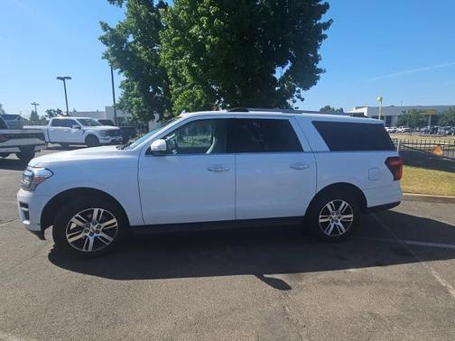 OXFORD WHITE 2023 Ford Expedition LIMITED