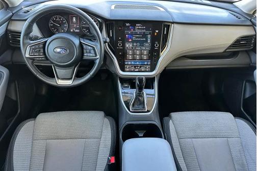 Crystal White Pearl 2024 Subaru Outback PREMIUM
