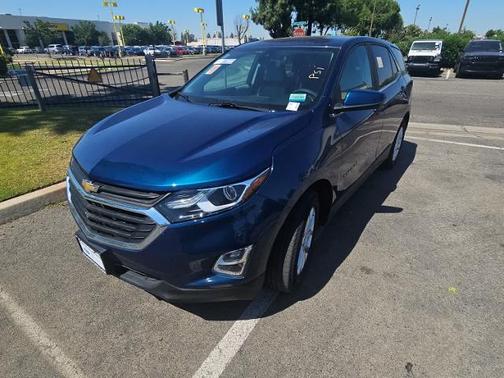 Pacific Blue Metallic 2021 Chevrolet Equinox LT W/2FL