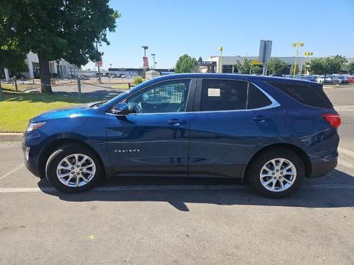 Pacific Blue Metallic 2021 Chevrolet Equinox LT W/2FL