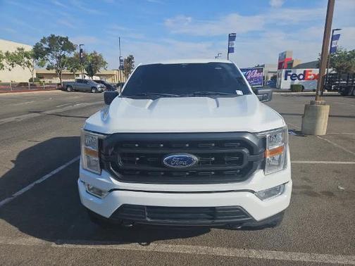 OXFORD WHITE 2021 Ford F-150 XLT
