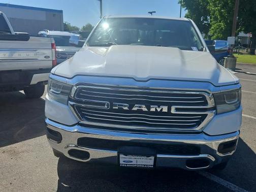 Bright White Clearcoat 2022 RAM 1500 LARAMIE