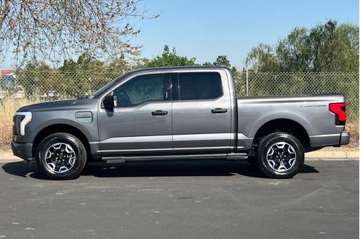 CARBONIZED GRAY METALLIC 2023 Ford F-150 XLT