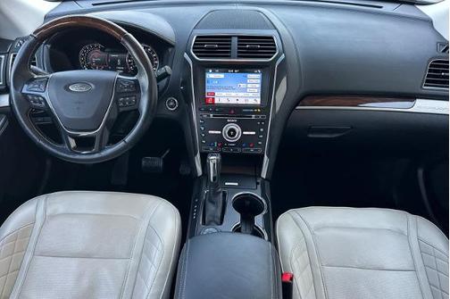 WHITE PLATINUM MET TRI-COAT 2017 Ford Explorer PLATINUM