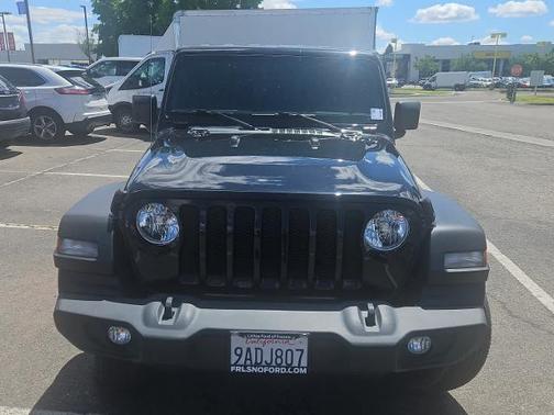 Black Clearcoat 2022 Jeep Wrangler Unlimited SPORT