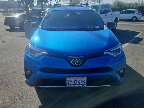 2017 Toyota RAV4 SE