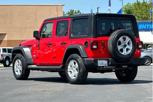 Firecracker Red Clearcoat 2018 Jeep Wrangler Unlimited SPORT