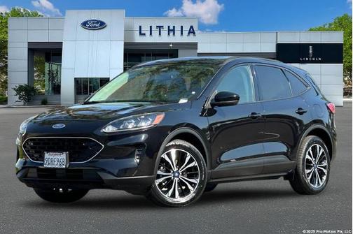 AGATE BLACK METALLIC 2022 Ford Escape SE