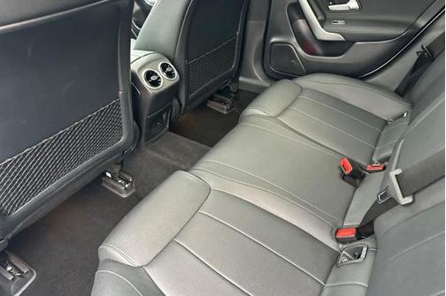 2021 Mercedes-Benz CLA 250 BASE