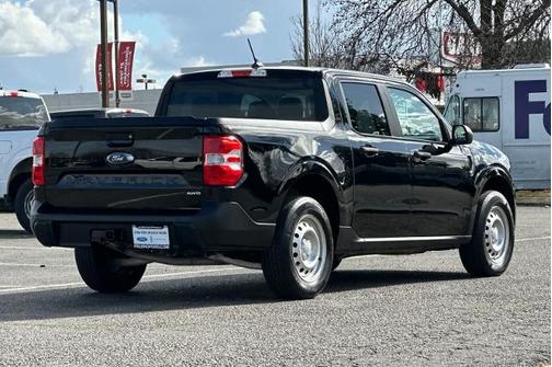 2023 Ford Maverick XL