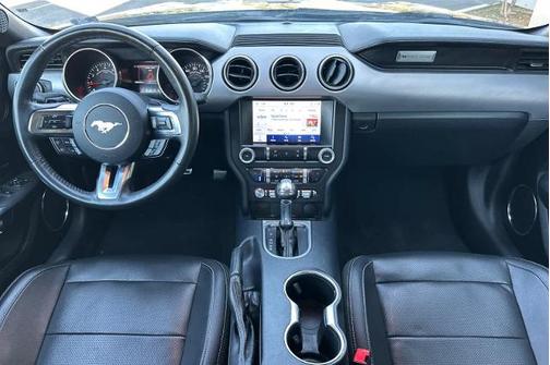 2021 Ford Mustang ECOBOOST PREMIUM