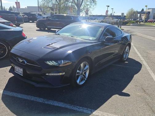 2021 Ford Mustang ECOBOOST PREMIUM