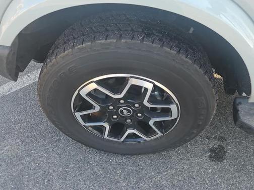 CACTUS GRAY 2023 Ford Bronco OUTER BANKS