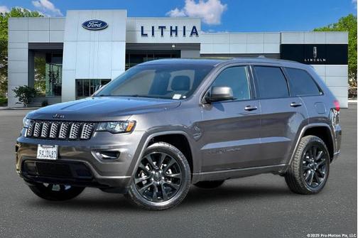 2018 Jeep Grand Cherokee LAREDO