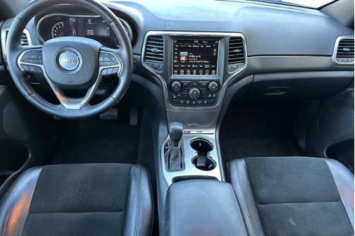 2018 Jeep Grand Cherokee LAREDO