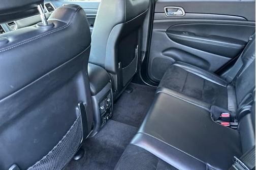 2018 Jeep Grand Cherokee LAREDO
