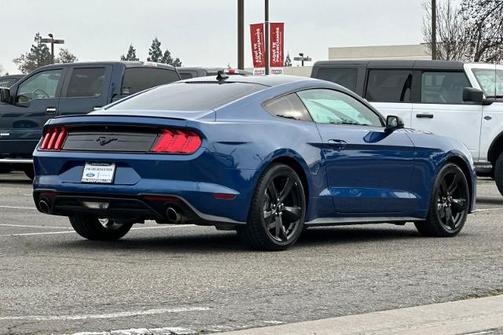 2022 Ford Mustang ECOBOOST