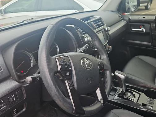 2019 Toyota 4Runner TRD OFF ROAD PREMIUM